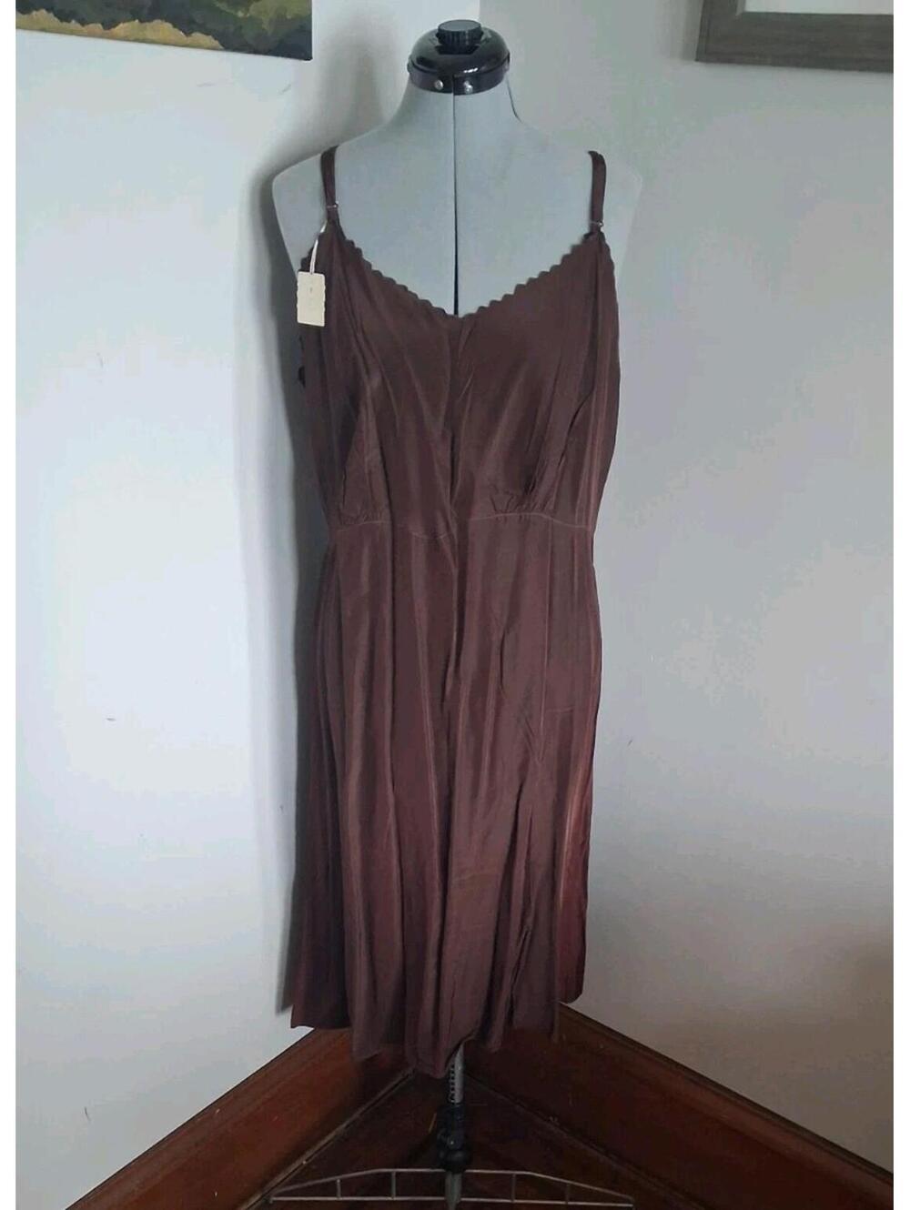 1950s Vintage Slip, Brown Size XL 44 Plus size Rockabilly Dress Slip Retro Rayon